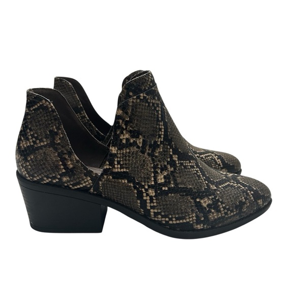 Fergalicious Brown and Black Ankle Boots Animal Print Size 11W NWOT. MSRP 120.00 - Picture 3 of 7